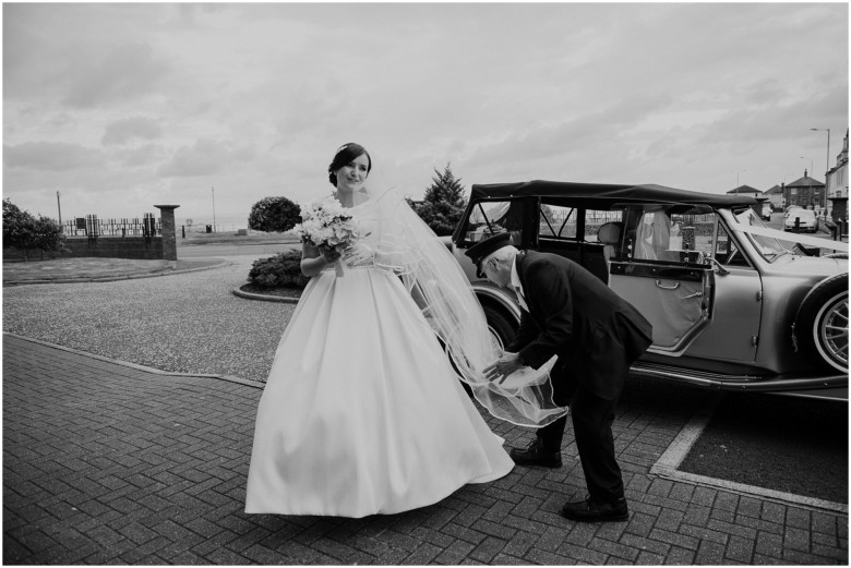 Bride arriving at the church for her wedding