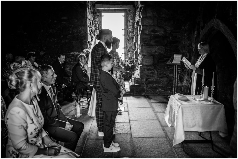 wedding ceremony in a scottish castle